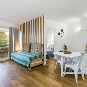 Tennis Golf Mar - 4 Renovado Em Apartamento